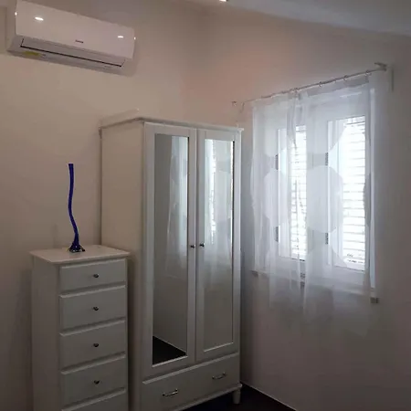 In - Peljesac 43535 Apartment *